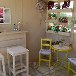Luxury Traditional The Small Bookstore 게스트하우스 4*