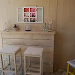 Luxury Traditional The Small Bookstore 4*