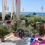 Luxury Traditional The Small Bookstore 4* Kastro-Kyllini