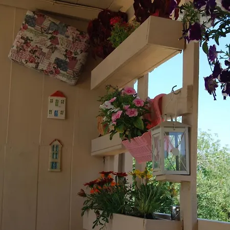 Luxury Traditional The Small Bookstore 招待所 Kastro-Kyllini