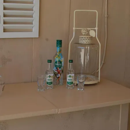 Luxury Traditional The Small Bookstore Konukevi 3*