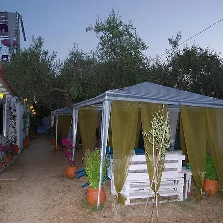 Luxury Traditional The Small Bookstore 3* Kastro-Kyllini