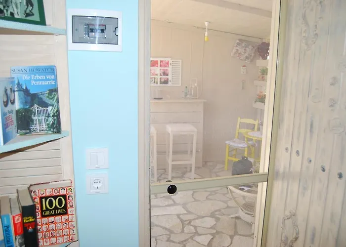 Luxury Traditional The Small Bookstore Casa de hóspedes