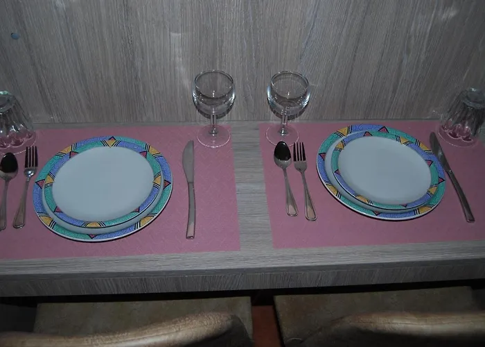 Luxury Traditional The Small Bookstore 3* Kastro-Kyllini