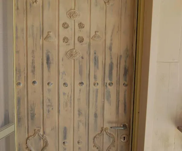 Gasthuis Luxury Traditional The Small Bookstore Kastro-Kyllini