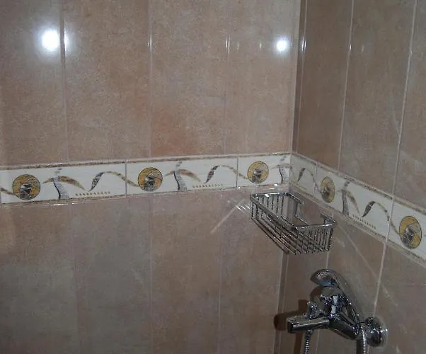 Luxury Traditional The Small Bookstore Gasthuis Kastro-Kyllini