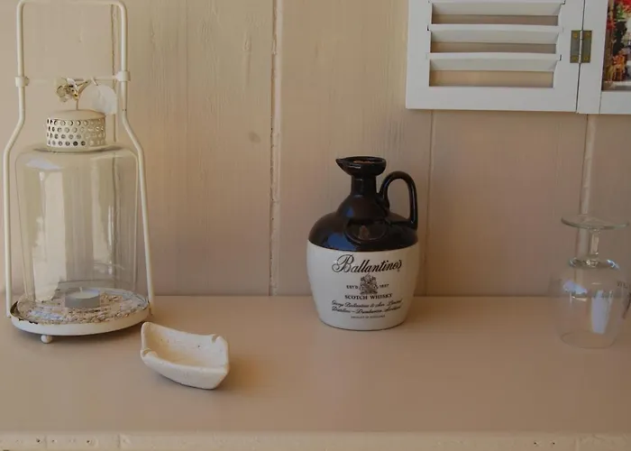 Luxury Traditional The Small Bookstore 3* Kastro-Kyllini