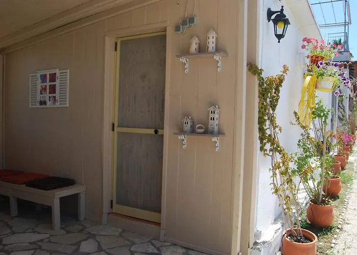 Casa de hóspedes Luxury Traditional The Small Bookstore 3*