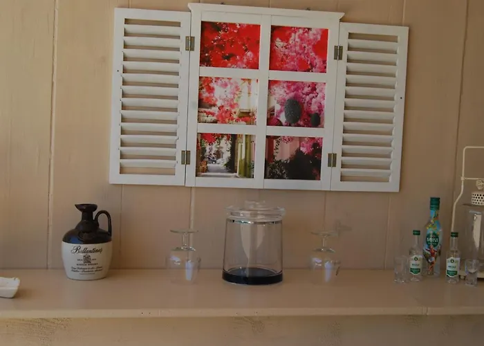 Luxury Traditional The Small Bookstore Casa de hóspedes 3*