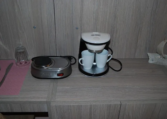 Luxury Traditional The Small Bookstore 3* Kastro-Kyllini